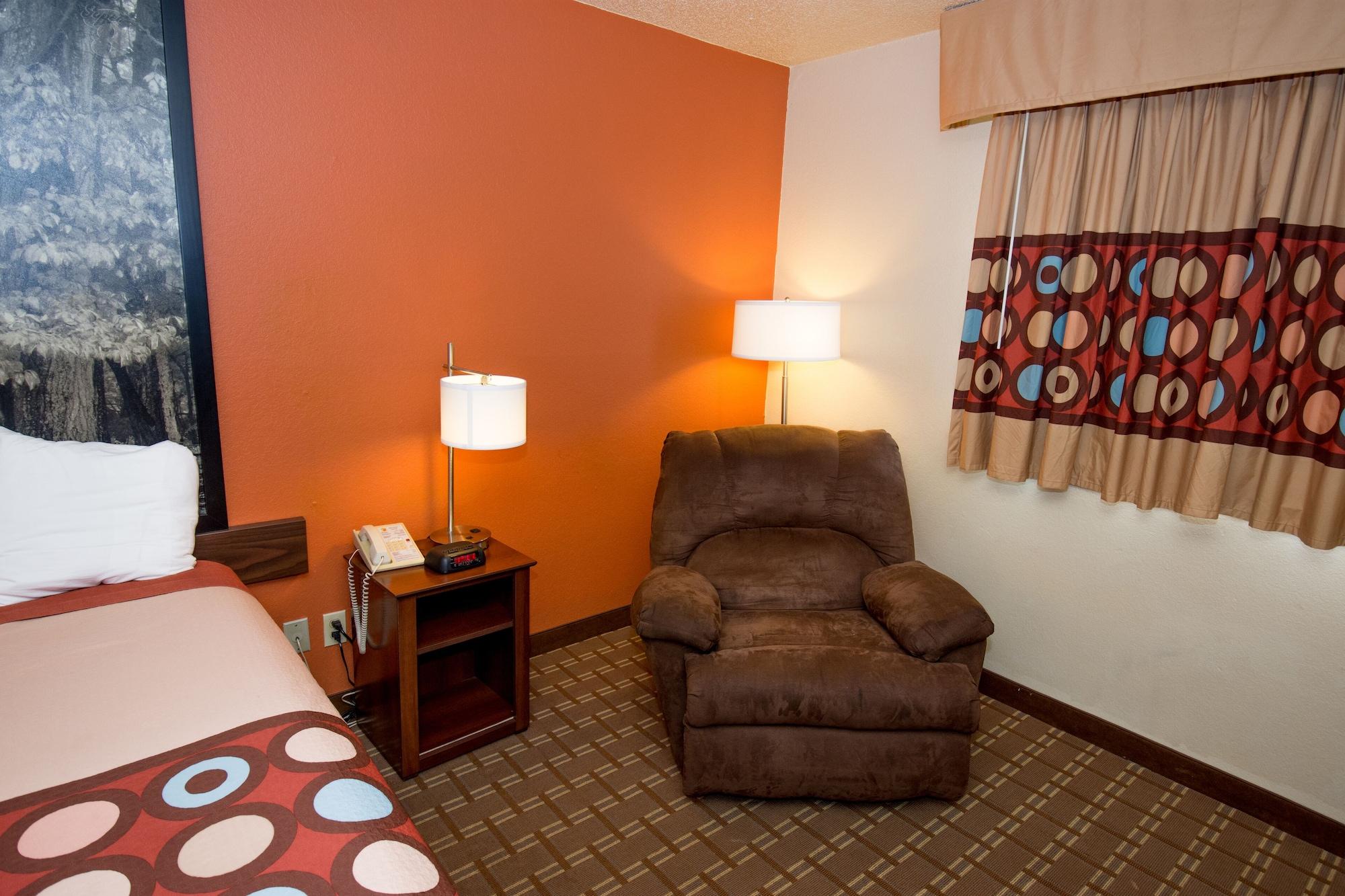Super 8 By Wyndham Altoona Ξενοδοχείο Εξωτερικό φωτογραφία