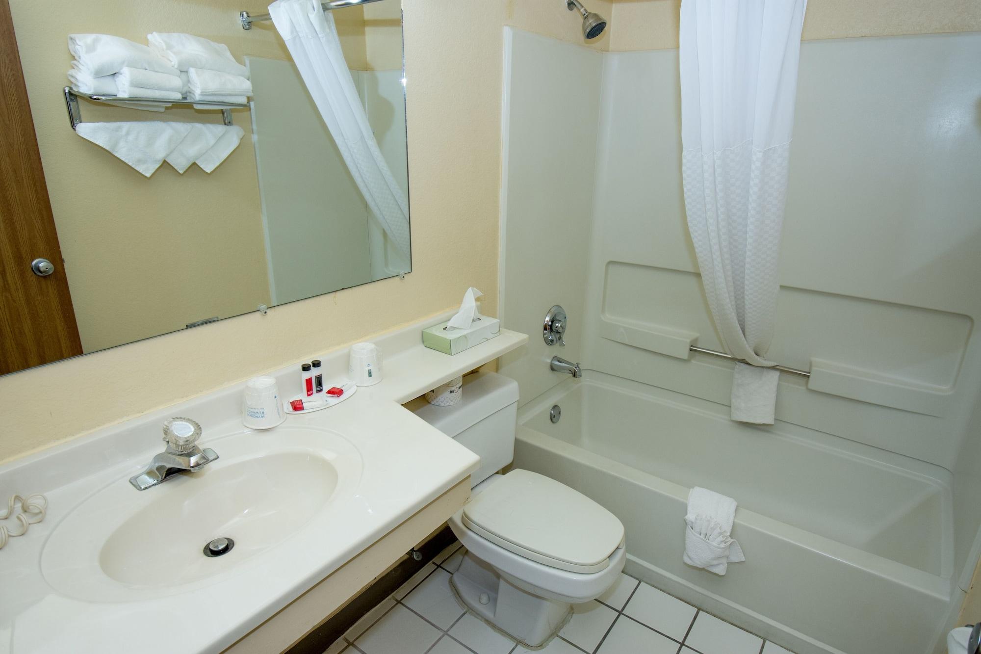 Super 8 By Wyndham Altoona Ξενοδοχείο Εξωτερικό φωτογραφία