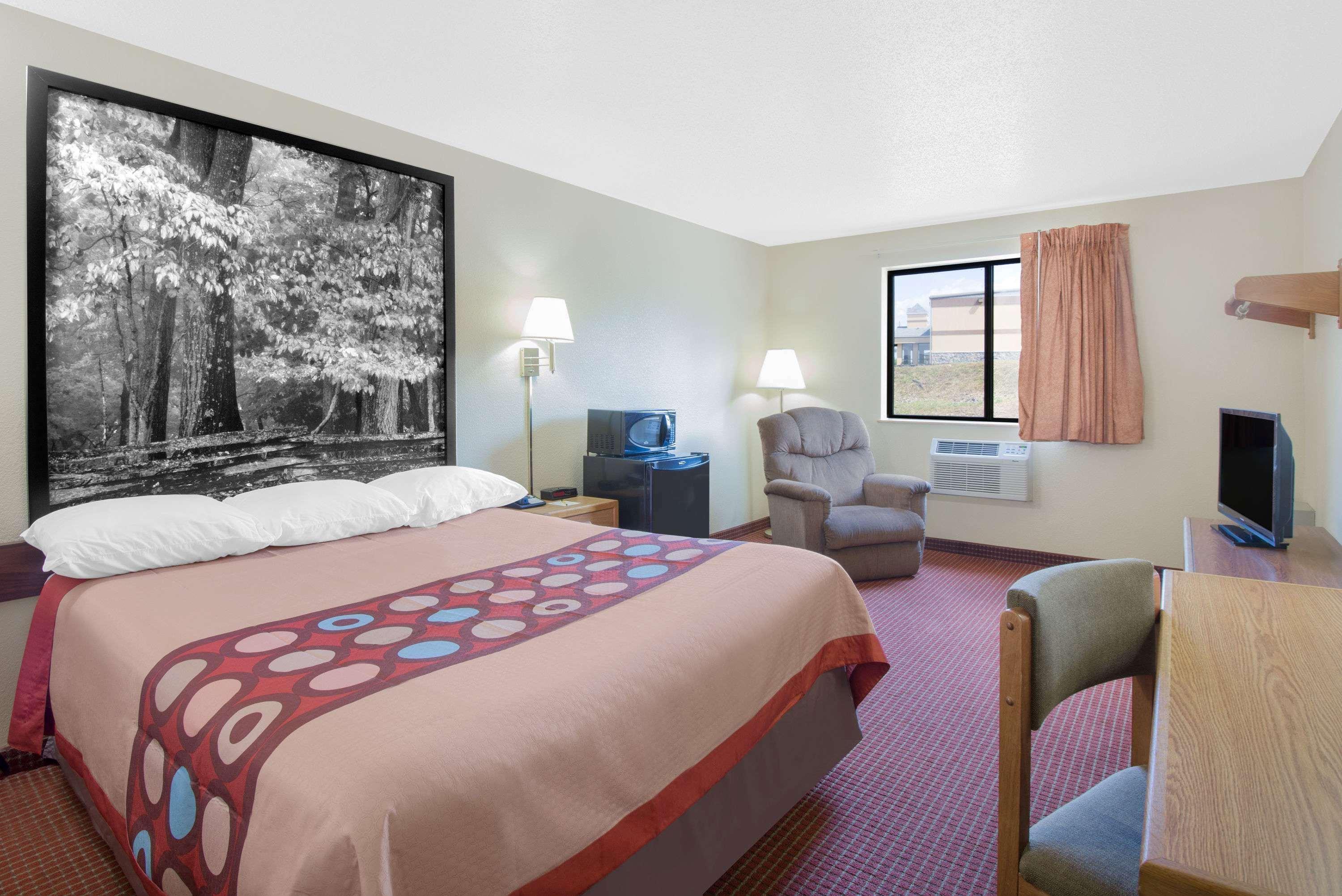 Super 8 By Wyndham Altoona Ξενοδοχείο Εξωτερικό φωτογραφία