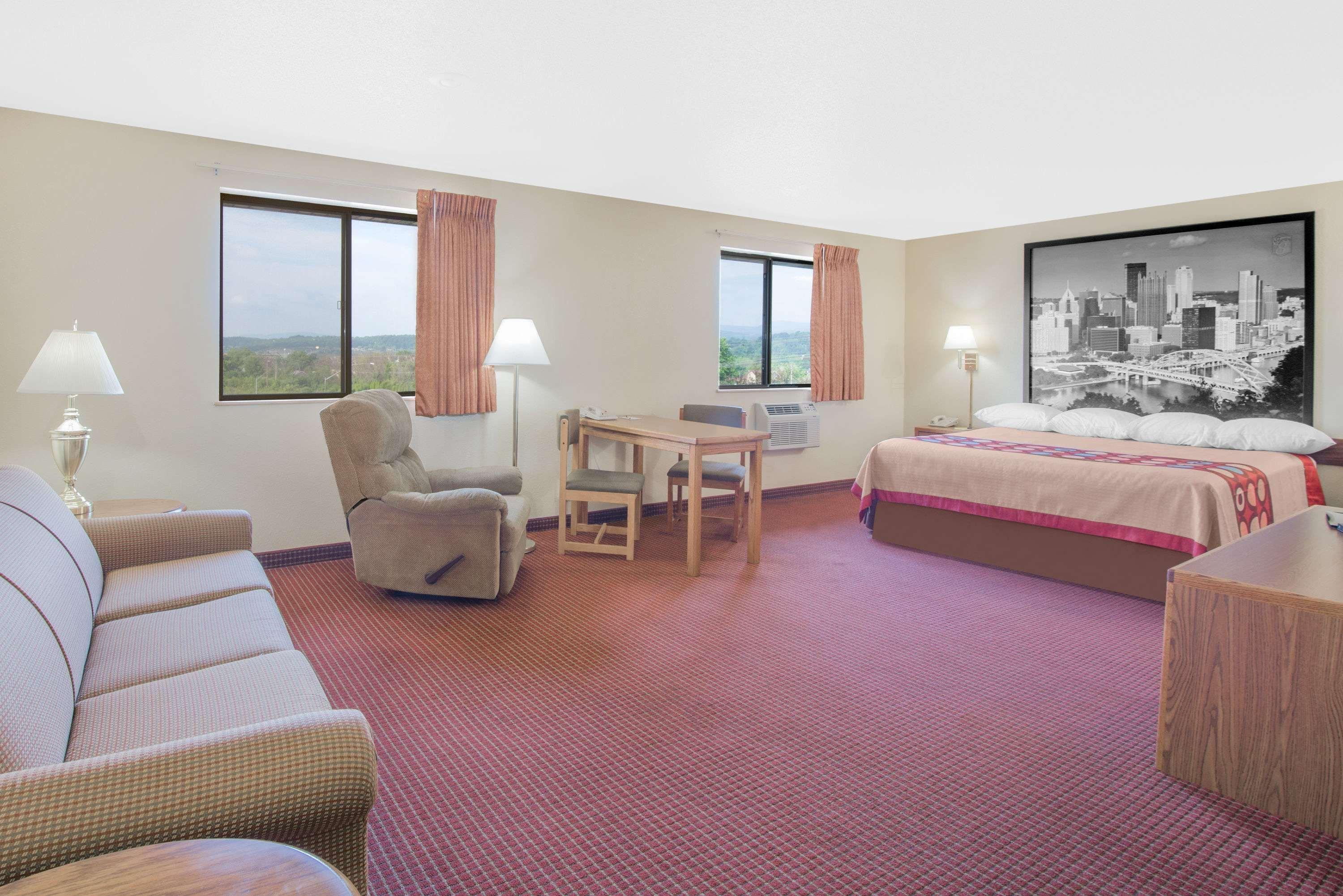 Super 8 By Wyndham Altoona Ξενοδοχείο Εξωτερικό φωτογραφία