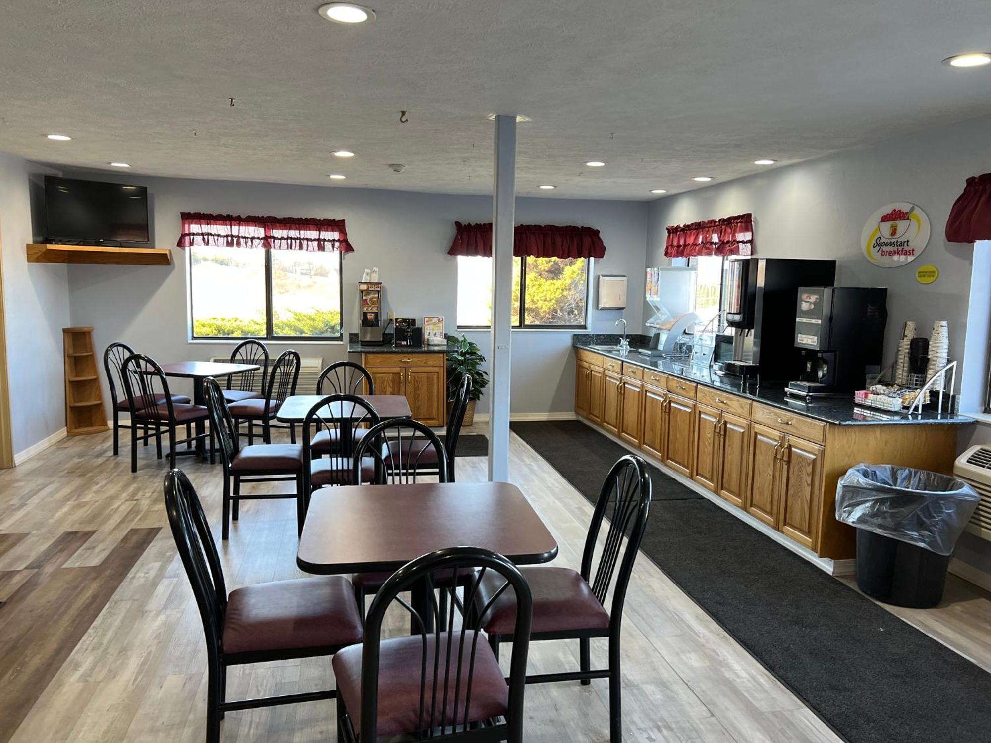 Super 8 By Wyndham Altoona Ξενοδοχείο Εξωτερικό φωτογραφία