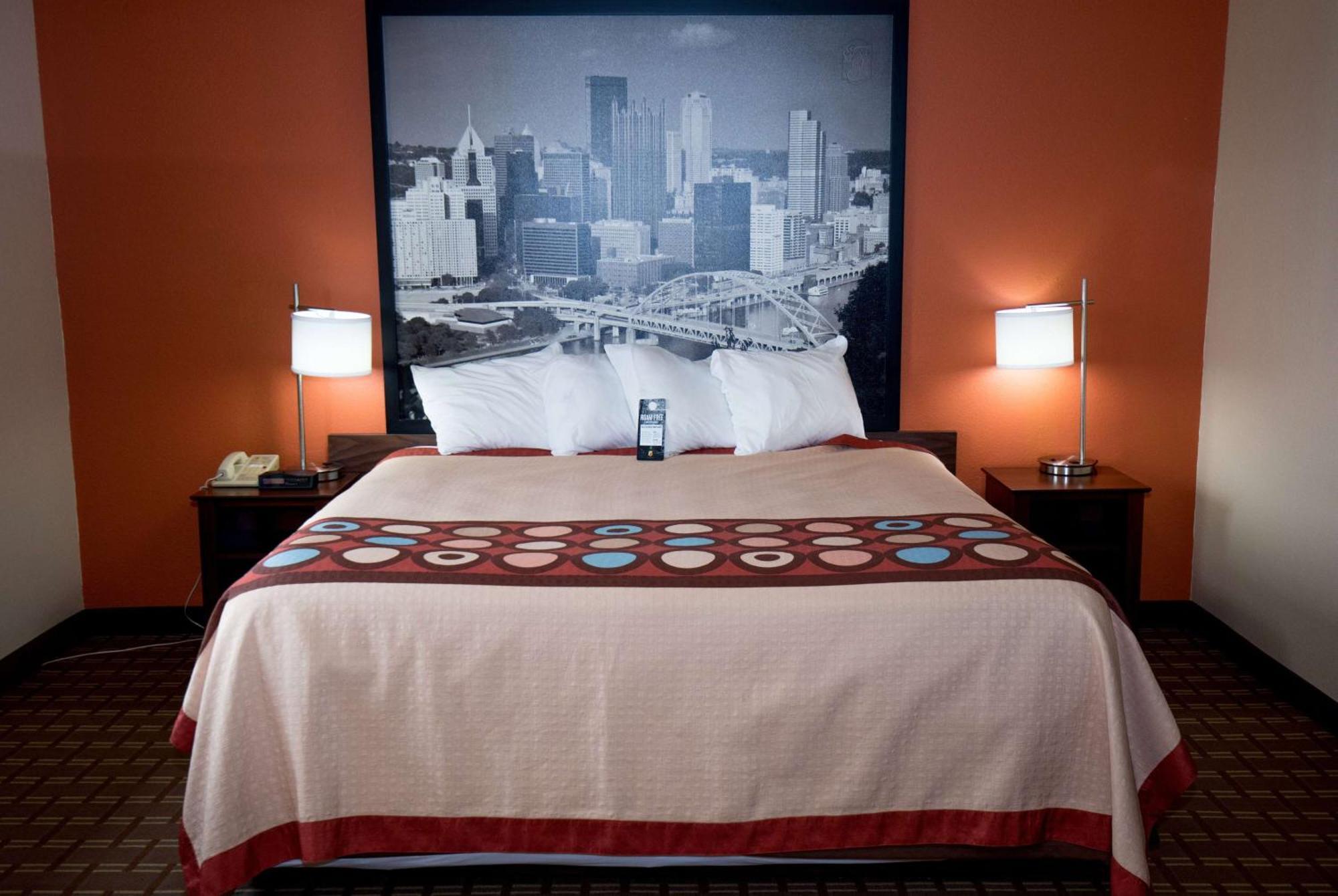 Super 8 By Wyndham Altoona Ξενοδοχείο Εξωτερικό φωτογραφία