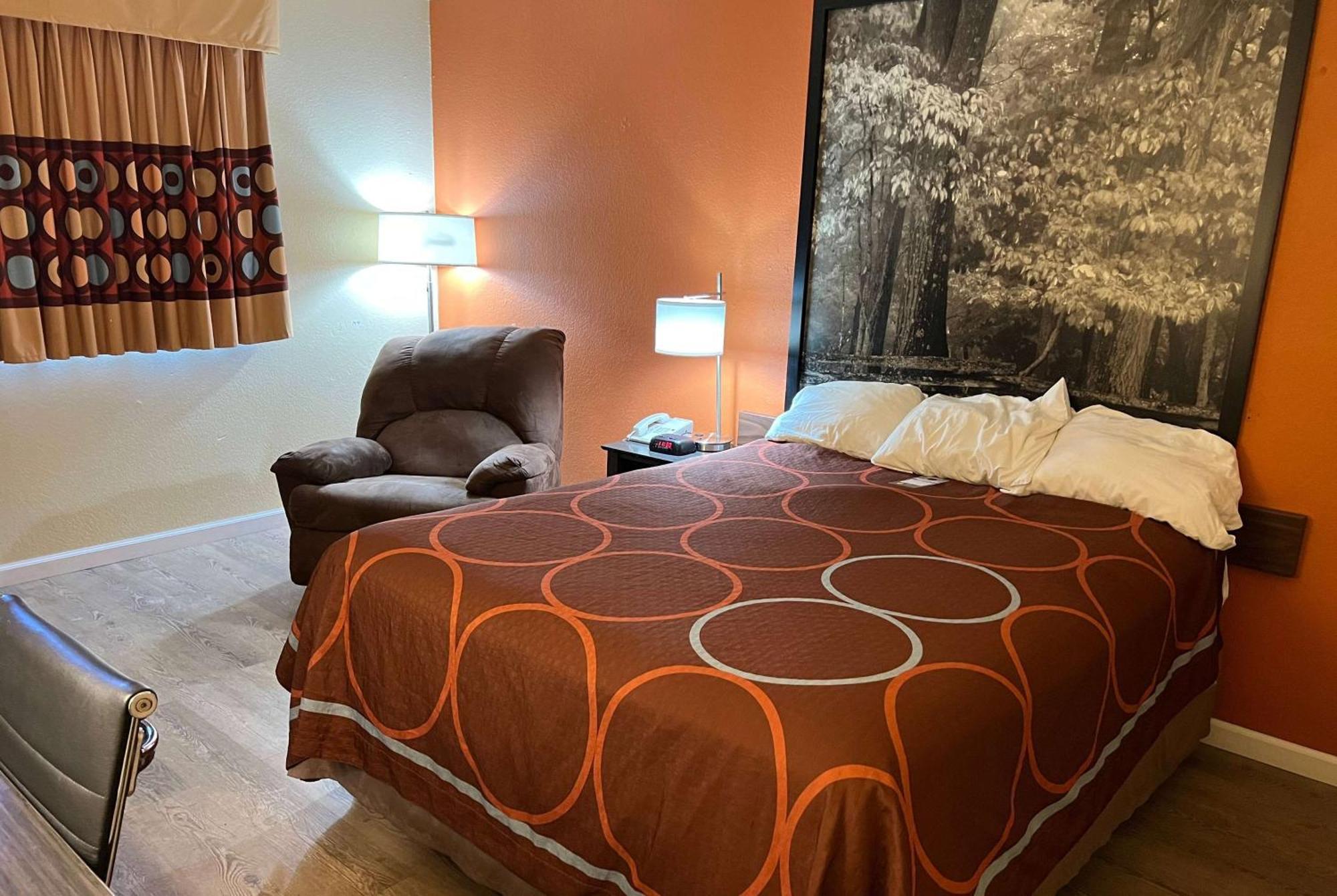 Super 8 By Wyndham Altoona Ξενοδοχείο Εξωτερικό φωτογραφία